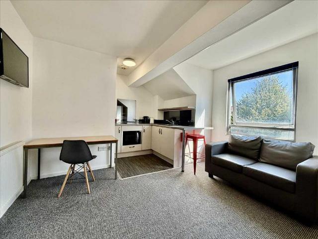 Apartment for rent in Pennycomequick, Mount Wise