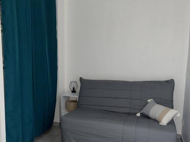 Studio location à Mourèze, Hérault