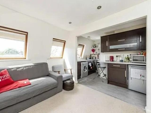 Studio for rent in Shepherd's Bush, Greater London