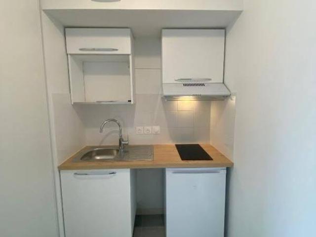 Studio location à Génicart, Lormont