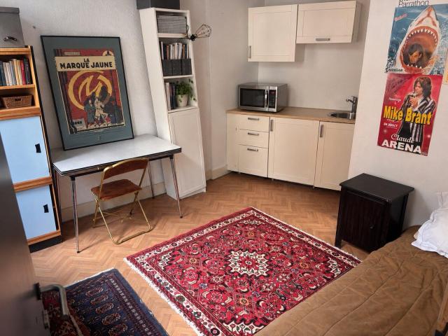 Kot location à Saint-Gilles - Sint-Gillis, Brussel-Hoofdstad - Bruxelles-Capitale