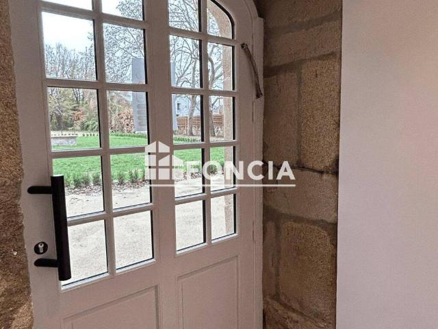 Studio location à Bourg Centre, Saint-Herblain