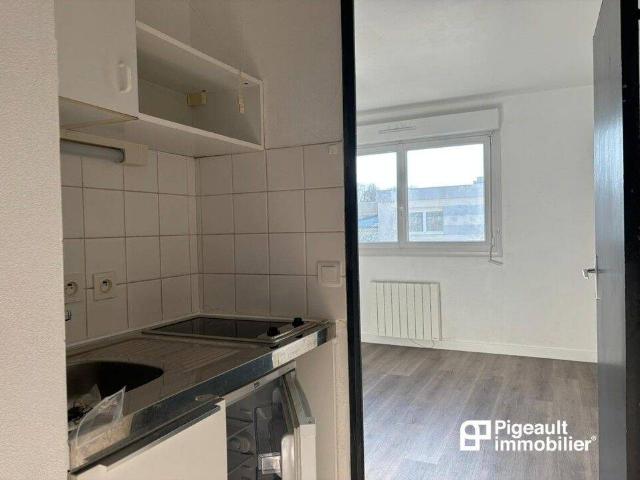Studio location à Centre-Ville, Rennes