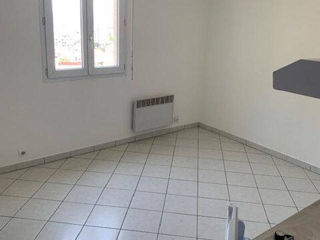 Studio location à Quartier Jean-Médecin, Nice