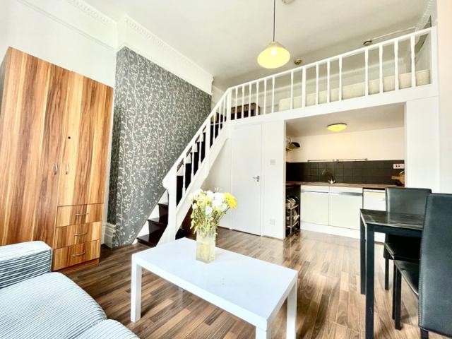 Studio for rent in West Kensington, Greater London