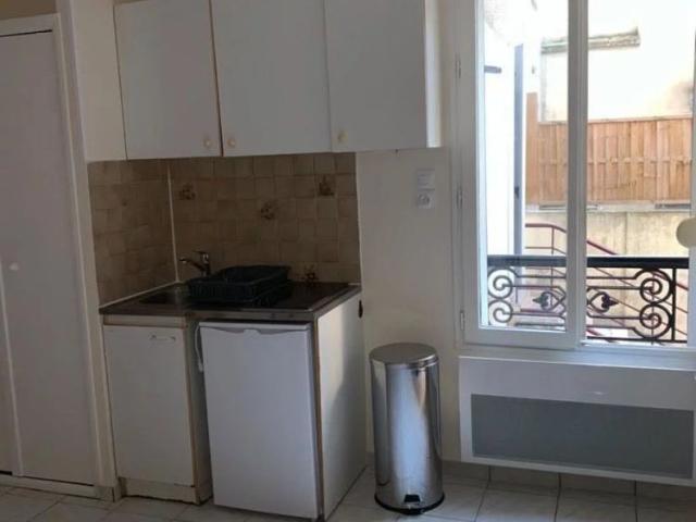 Studio location à L'Haÿ-les-Roses, Ivry-sur-seine