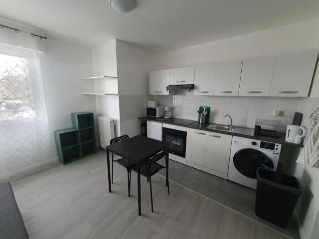 Studio location à Évry Village, Évry-Courcouronnes
