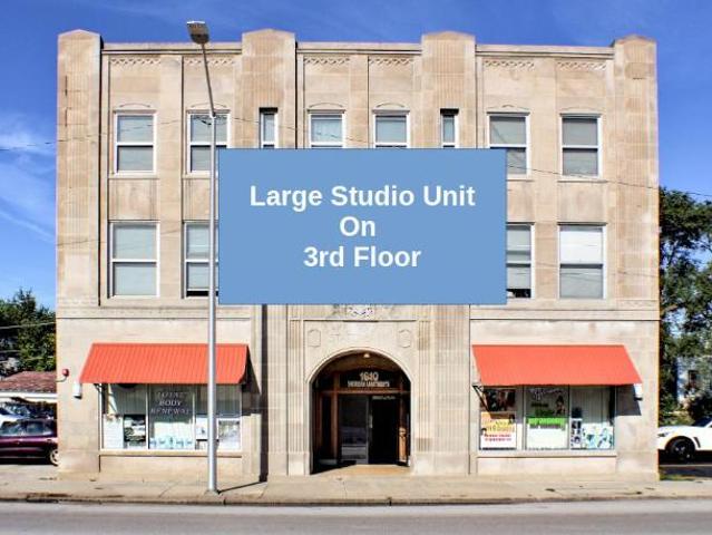 Apartment for rent in Great Lakes, Illinois