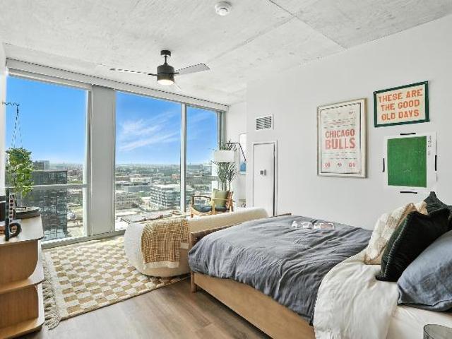 Condo for rent in Chicago Park, Illinois