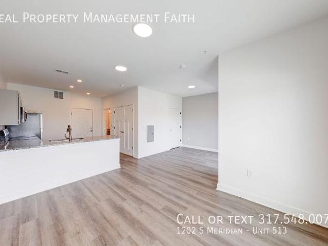 Condo for rent in Camby, Indiana