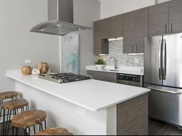Condo for rent in Chicago Park, Illinois