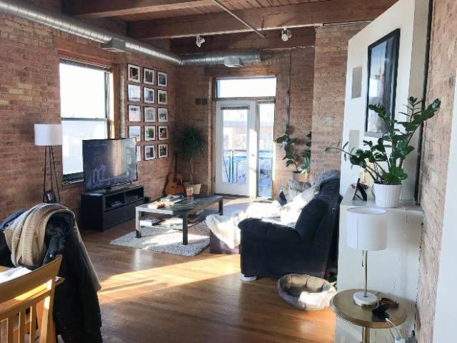 Condo for rent in Chicago Park, Illinois