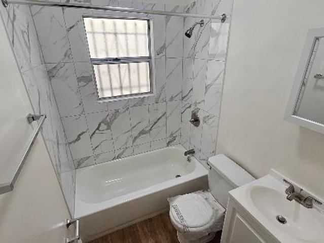 Condo for rent in Canoga Park, California