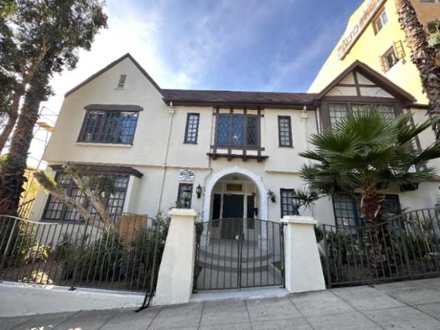 Townhouse for rent in Los Angeles