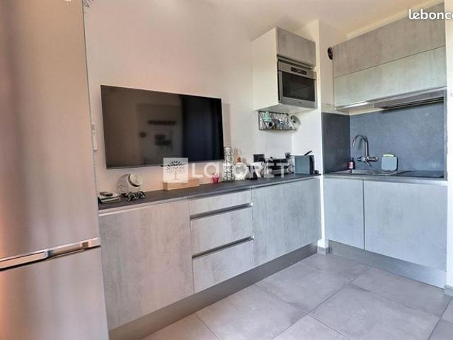 Appartement vente à Arrondissement de Toulon, La Londe-les-maures