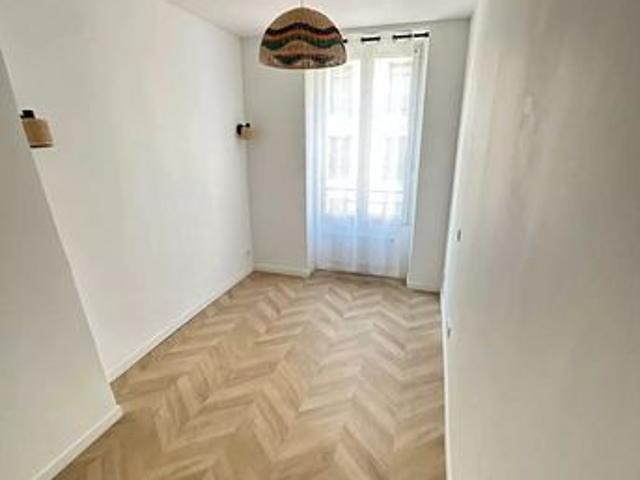 Appartement vente à Paris, Île-de-France
