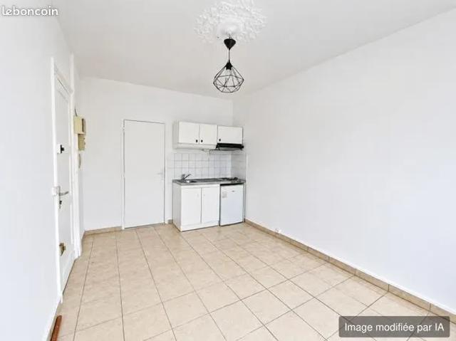 Studio location à Les Hautes Garces, Étampes