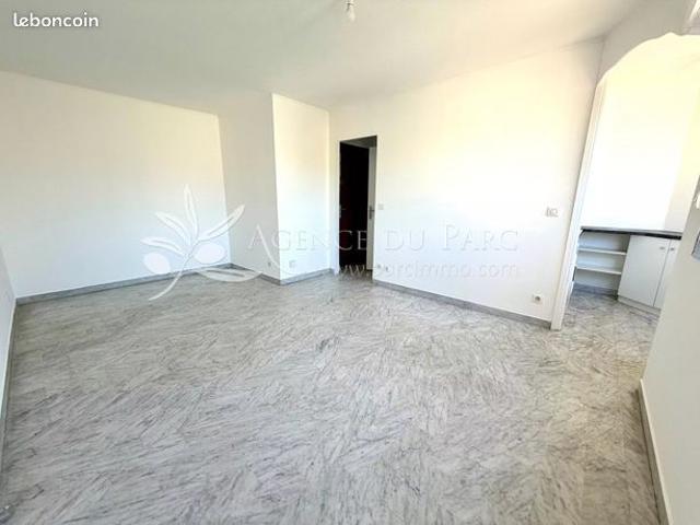 Appartement vente à Grasse, Antibes