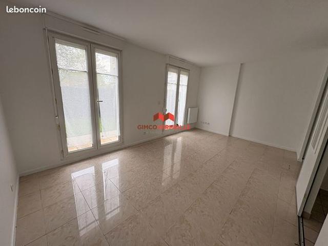 Appartement vente à Rambouillet, Voisins-le-bretonneux