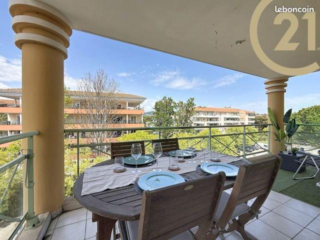 Appartement vente à Arrondissement de Draguignan, Saint-raphaël