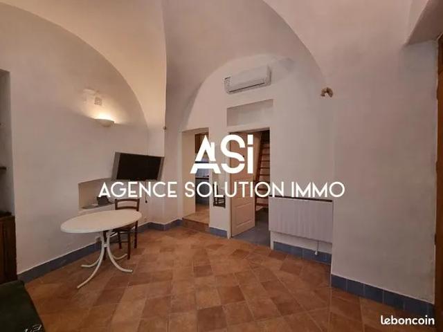 Studio location à Lamarque, Viviers