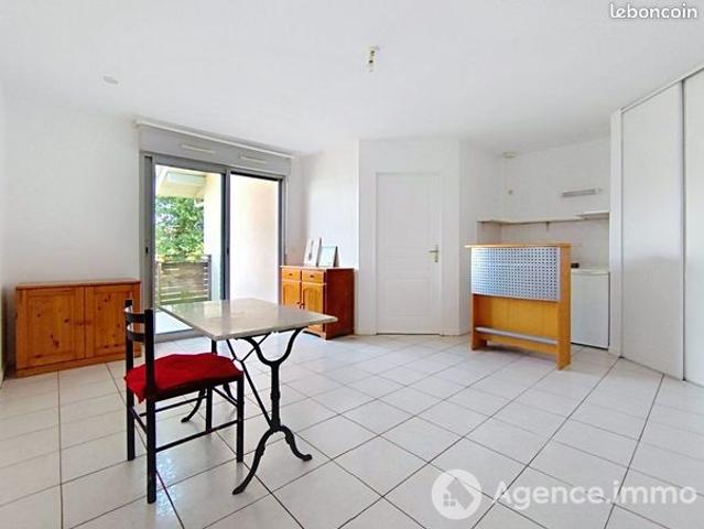 Appartement vente à Oloron-Sainte-Marie, Salies-de-béarn