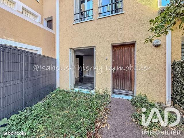 Appartement vente à Étréchy, Cher