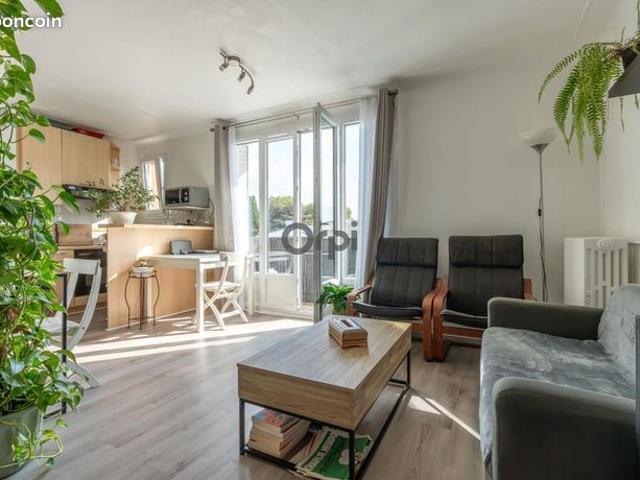 Appartement vente à Le Plessis-Robinson, Hauts-de-Seine