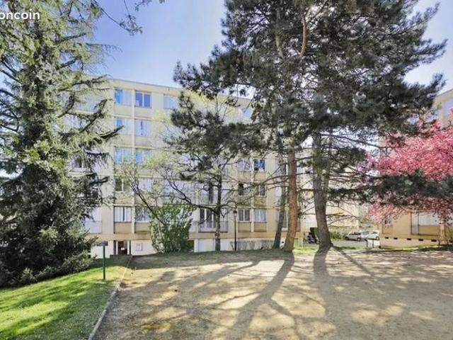 Appartement vente à Créteil, Le Plessis-trévise