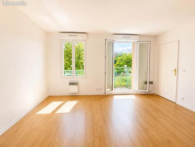 Appartement vente à Saint-Pierre-du-Perray, Essonne