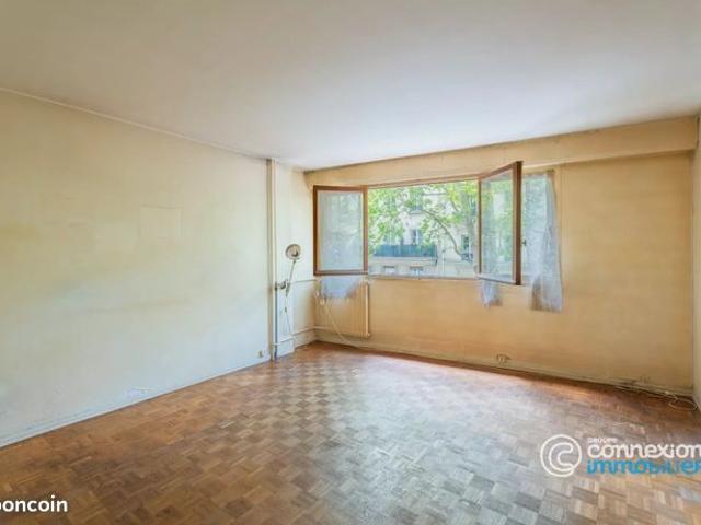 Appartement vente à Paris, Île-de-France