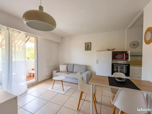Appartement vente à Arrondissement de Toulon, Hyères