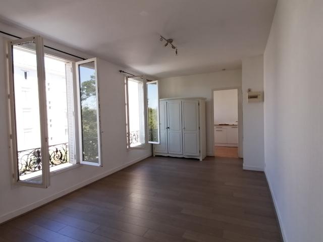 Studio location à Saint-Germain-en-Laye, Le Vésinet