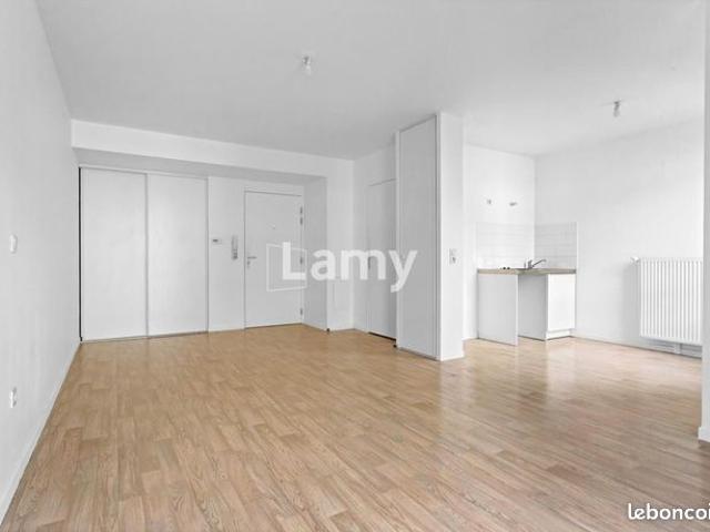 Appartement vente à Corbeil-Essonnes, Essonne