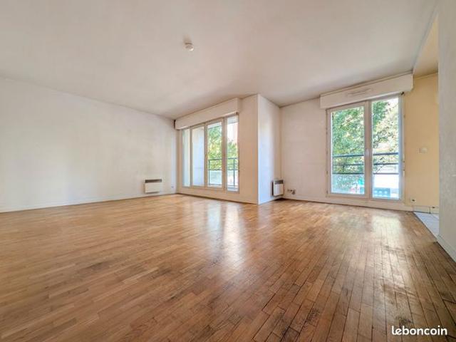 Appartement vente à Courbevoie, Hauts-de-Seine