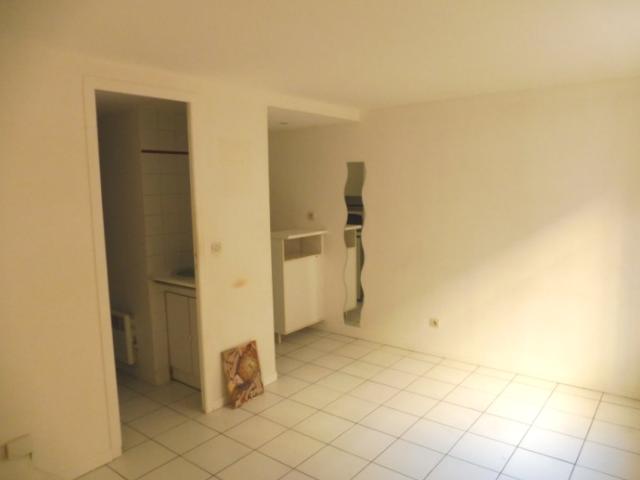 Studio location à Bordeaux, Port de la Lune, Bordeaux