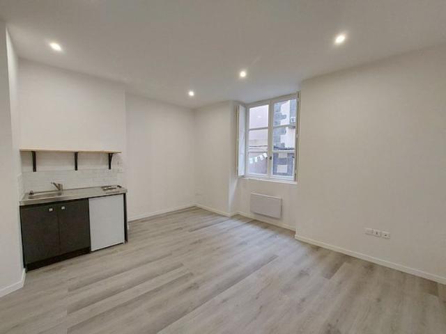 Studio location à Clermont-Ferrand, Clermont-ferrand