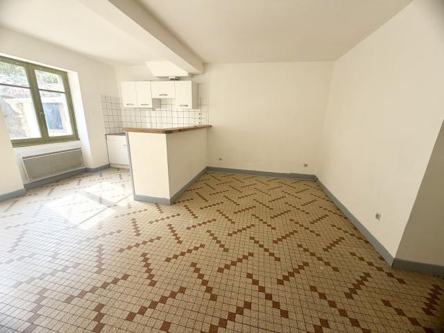 Studio location à Mas-Saintes-Puelles, Aude