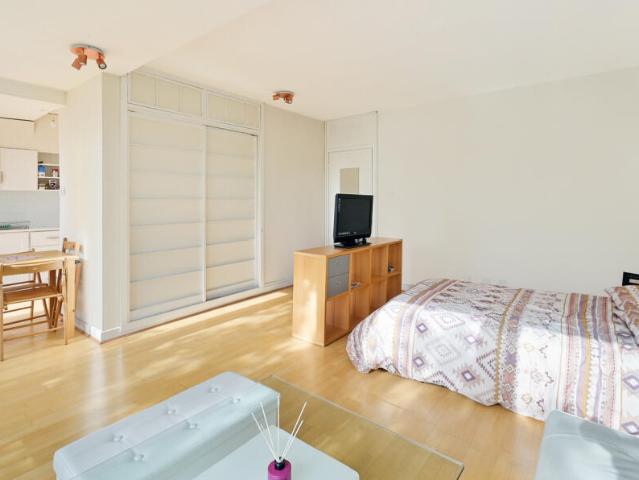 Flat for rent in Westminster