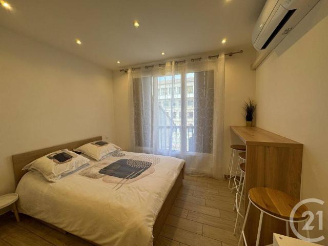 Studio location à Les Chartreux, Marseille
