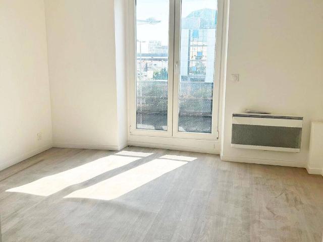 Studio location à Saint-Denis