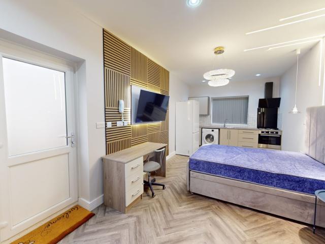 House for rent in Rode, Somerset