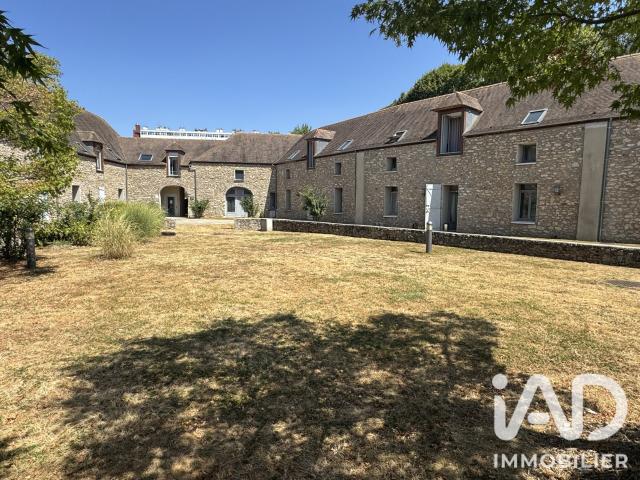 Appartement vente à Résidence de l'Orangerie, Évry-Courcouronnes