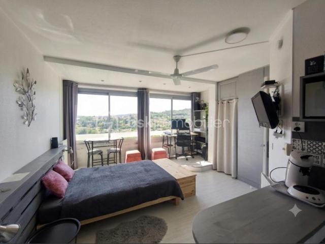 Appartement vente à Gréoux-les-Bains, Alpes-de-Haute-Provence
