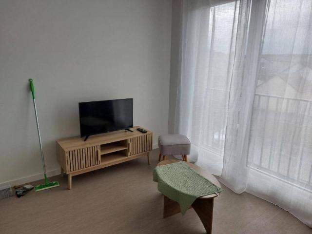 Studio location à Louviers, Eure