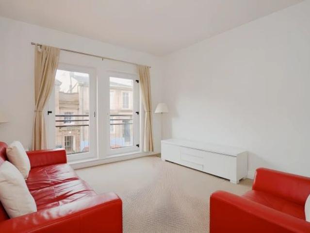 Studio for rent in Scotland