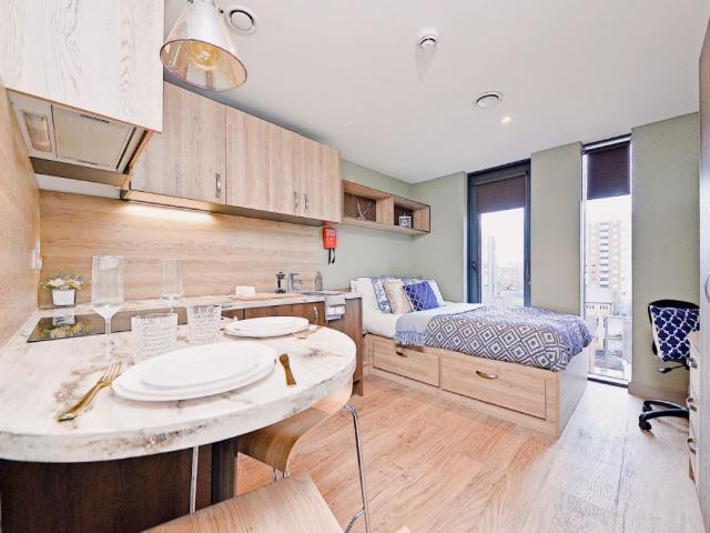 Studio for rent in St George's Quarter / Cultural Quarter, Calderstones