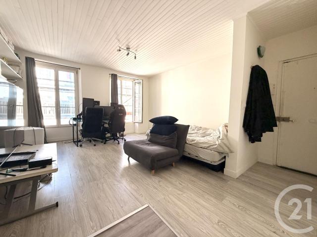 Appartement vente à Paris 18e Arrondissement, Paris