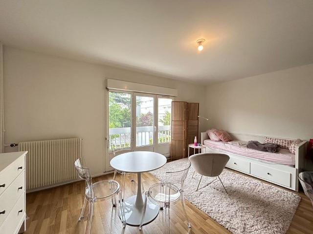 Studio location à Reims