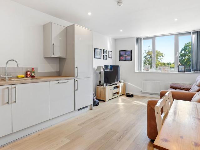 Apartment for rent in Caldermill, East Midlands
